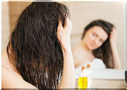 Olive oil can be used to fight dry hair