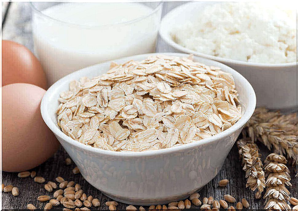 A bowl of oats to treat nail psoriasis 