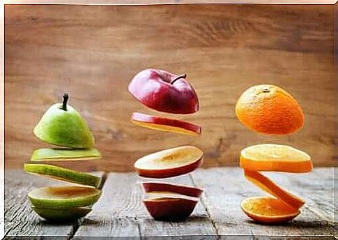 Fruit cut into slices