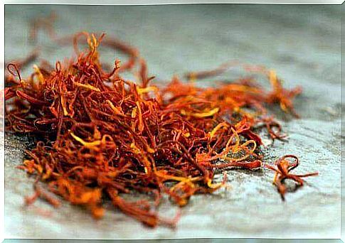 Saffron against high cholesterol