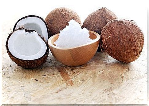 Coconut oil is an effective remedy for stretch marks