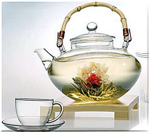 Jug with white tea