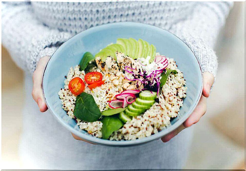 Three delicious recipes for salad with quinoa