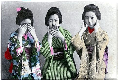 The three wise monkeys tell us not to spread harmful gossip.